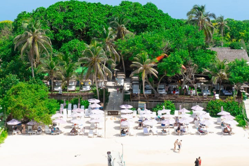 Luxury Beach - Imagen 2